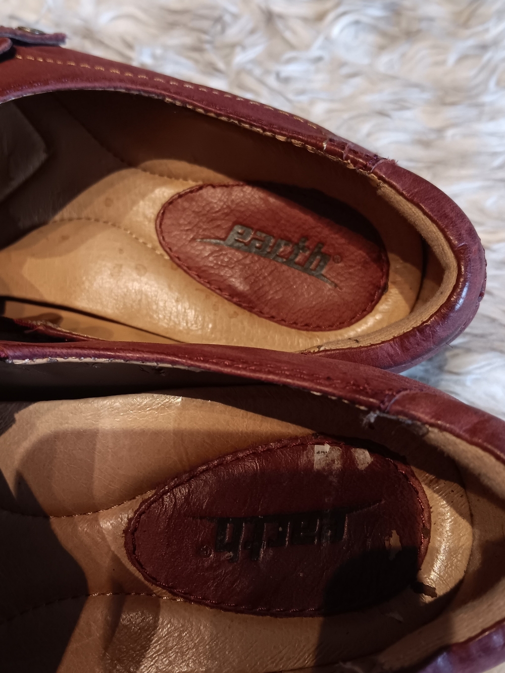 Earth Women's Burgundy Leather Heeled Loafers - Picture 8 of 8